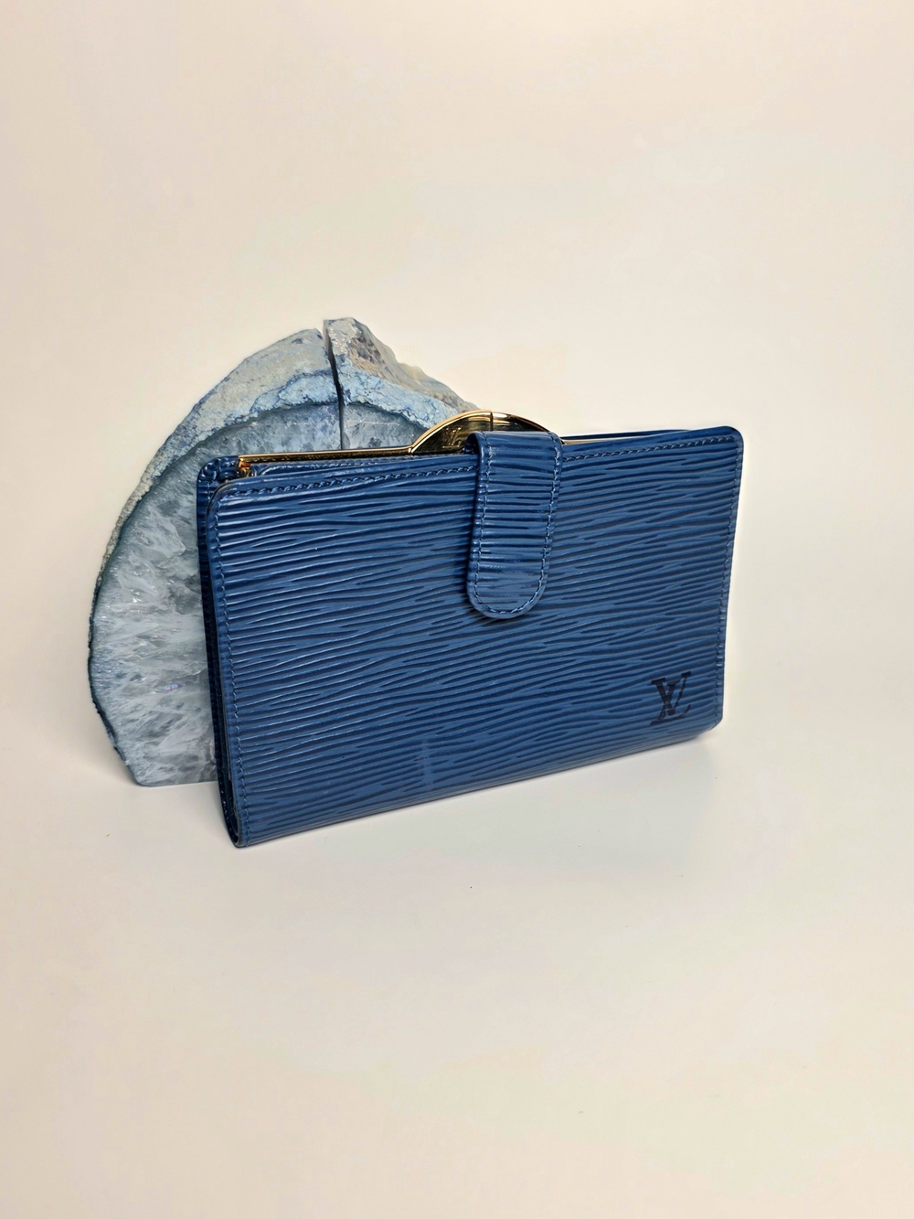 Louis Vuitton ✨️ Blue Epi Toledo Leather Kisslock Wallet CLEAN